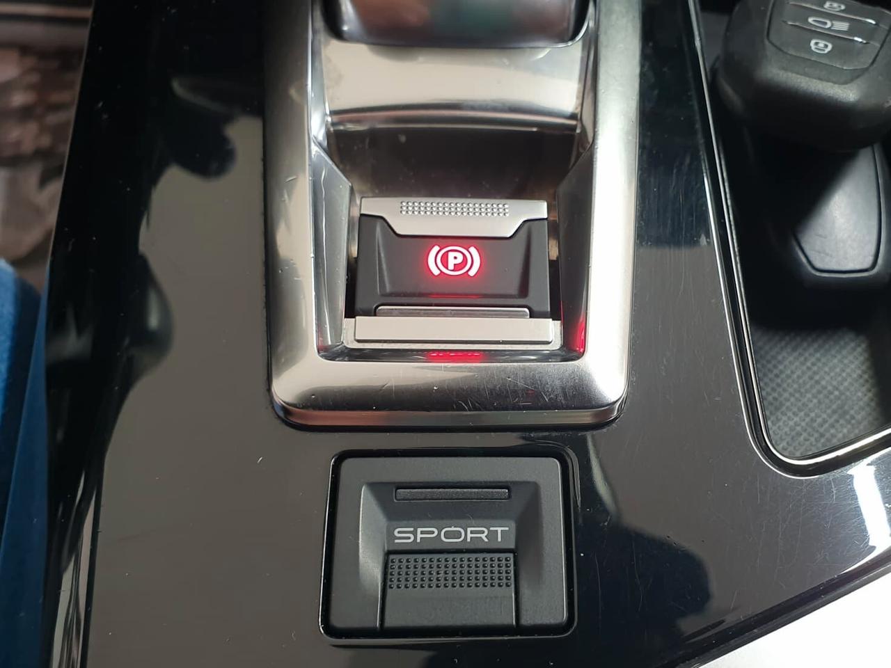 Peugeot 3008 1.6 BlueHDi 120cv EAT6 GT Line TETTO APRIBILE