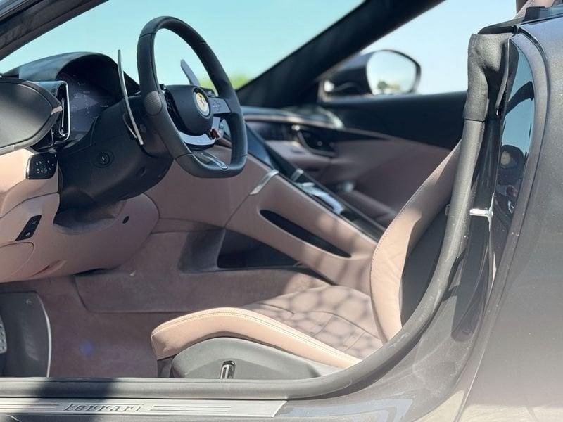 Ferrari Roma Spider 3.9 Spider DCT