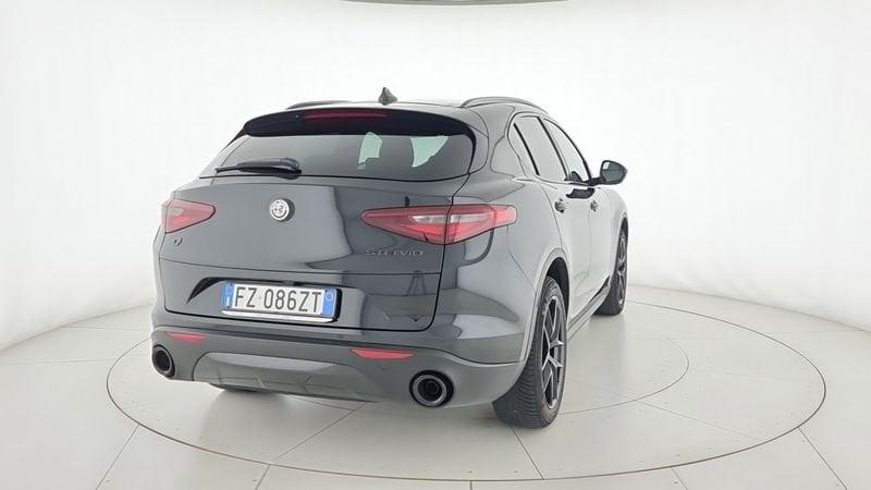 Alfa Romeo Stelvio 2.2 T B-Tech 210 CV AT8 Q4