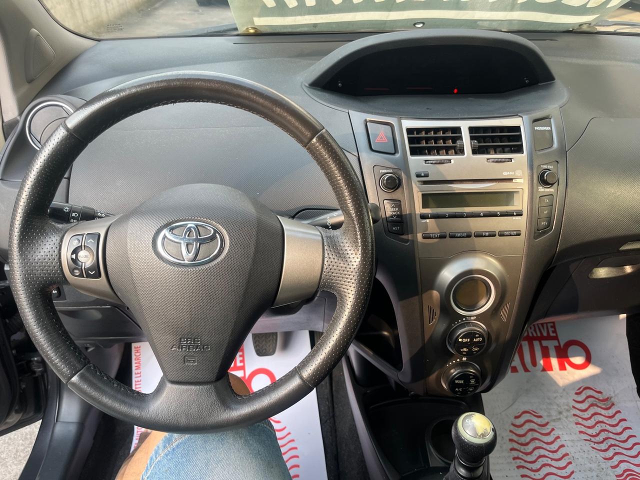 Toyota Yaris 1.3 5 porte Sol