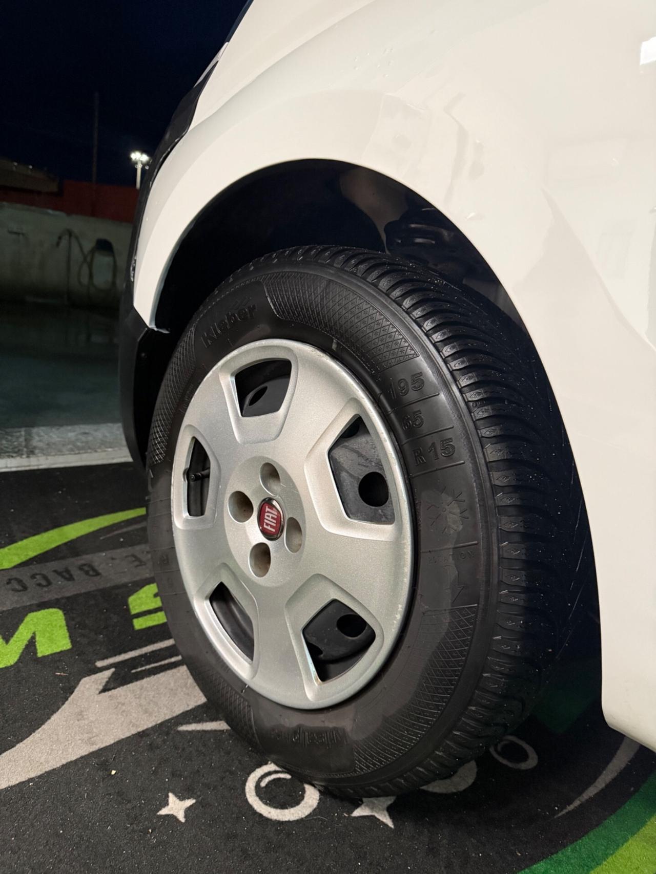 Fiat Fiorino 1.3 MJT 95CV Cargo SX