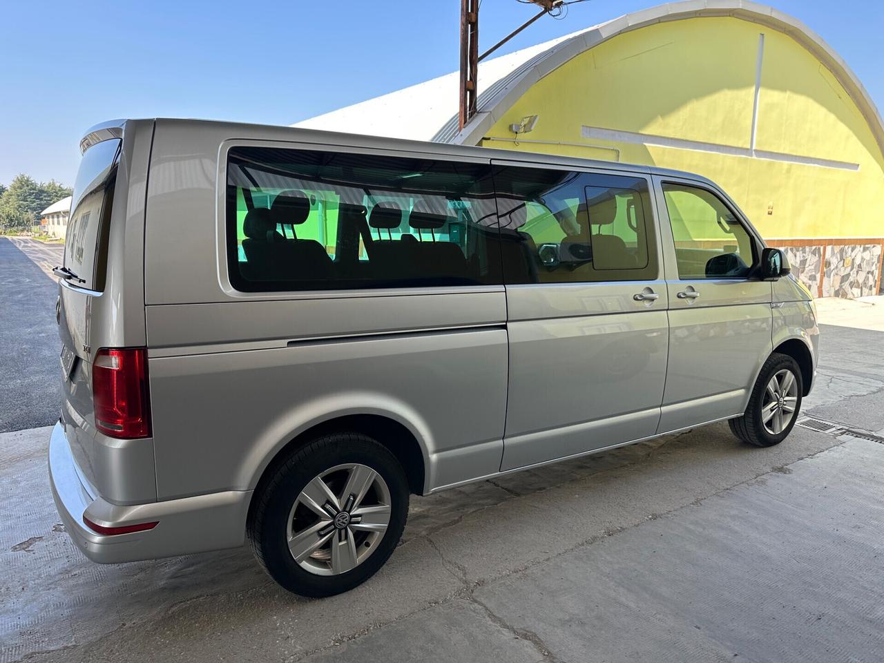 VW Caravelle 2.0 TDI DSG Passo Lungo 9P. garanzia