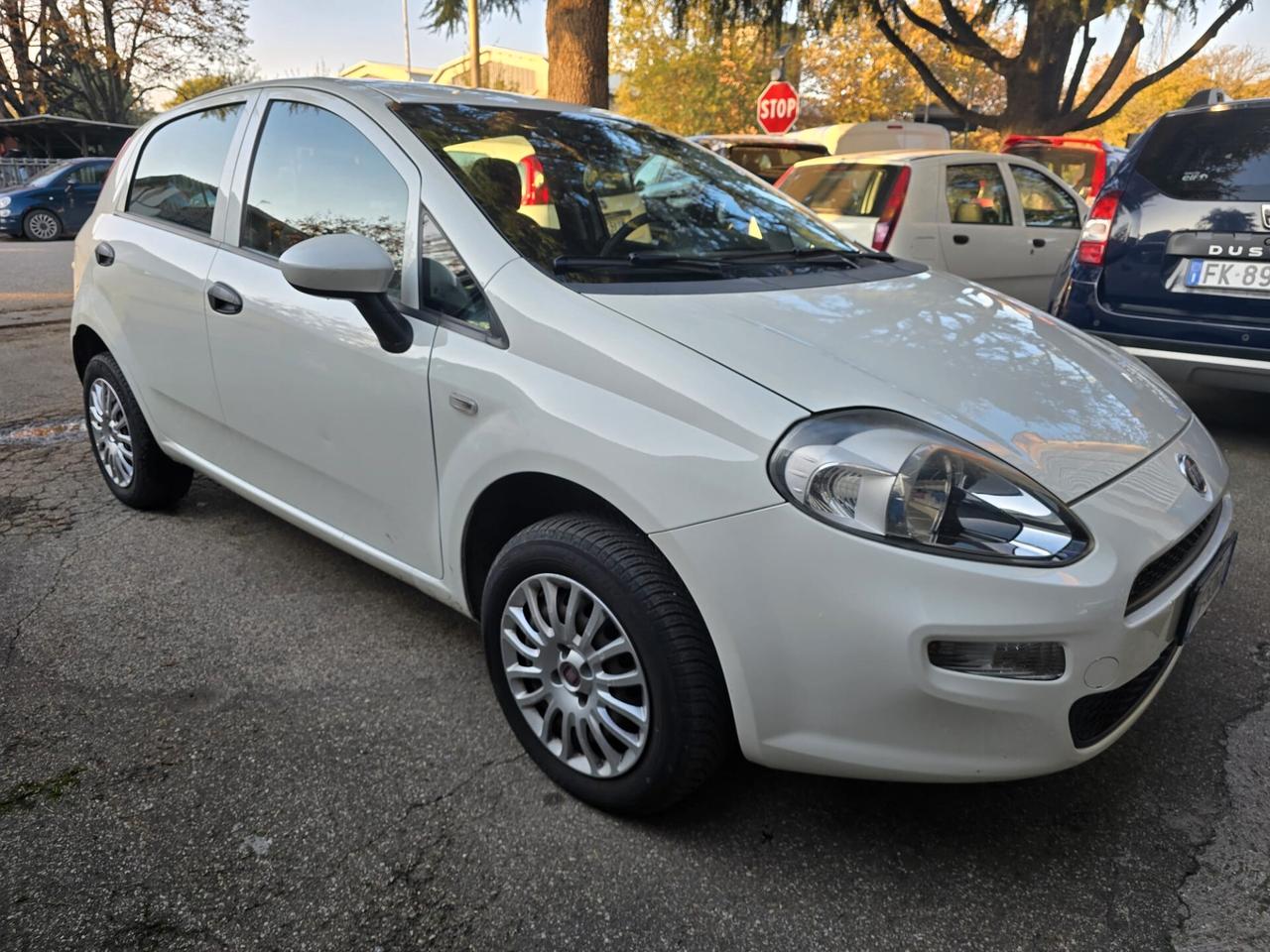 Fiat Punto 1.4 8V 5 porte Natural Power Lounge rate da 120,00