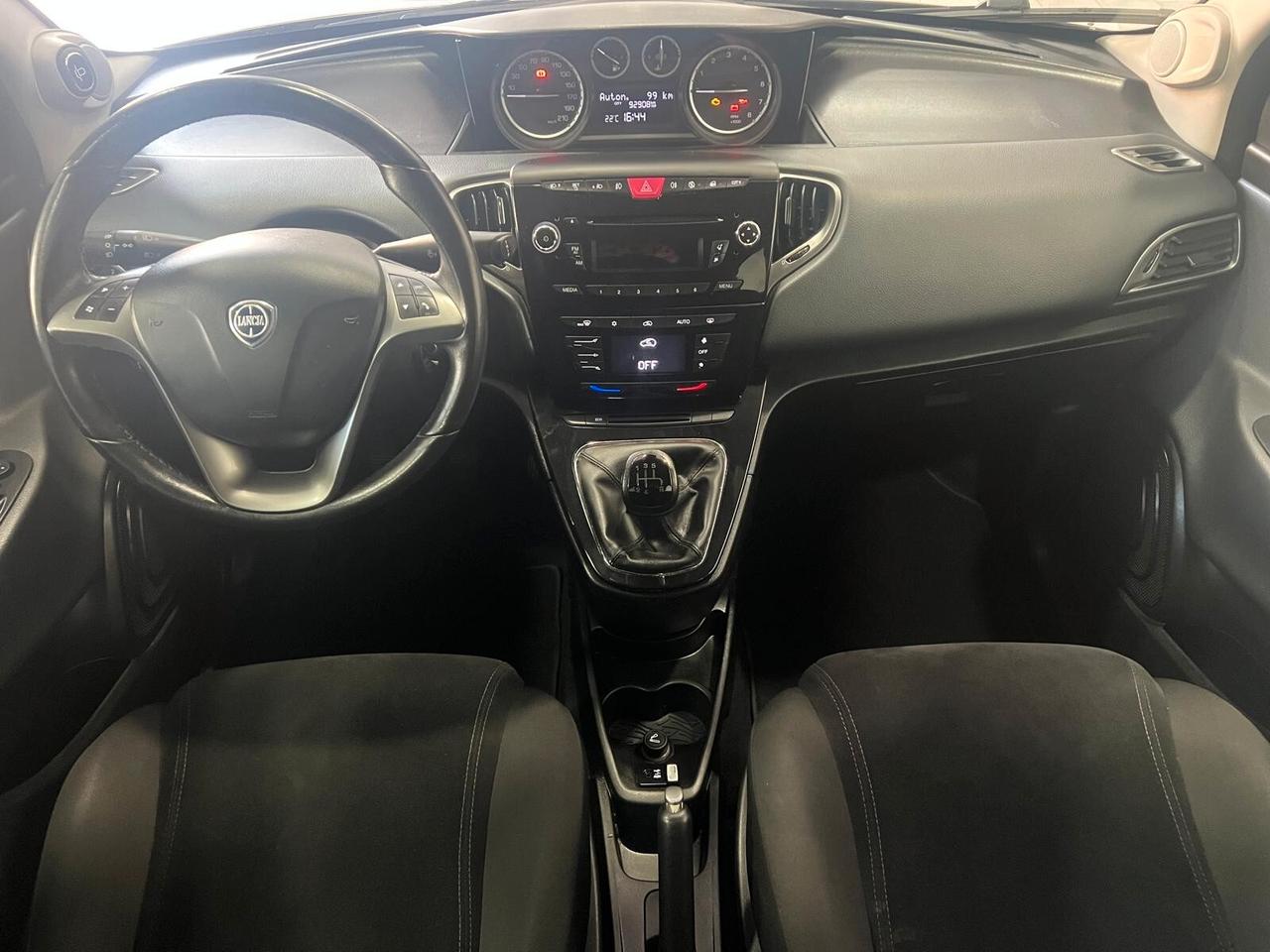 Lancia Ypsilon 0.9 TwinAir 85 CV 5 porte S&S Platinum
