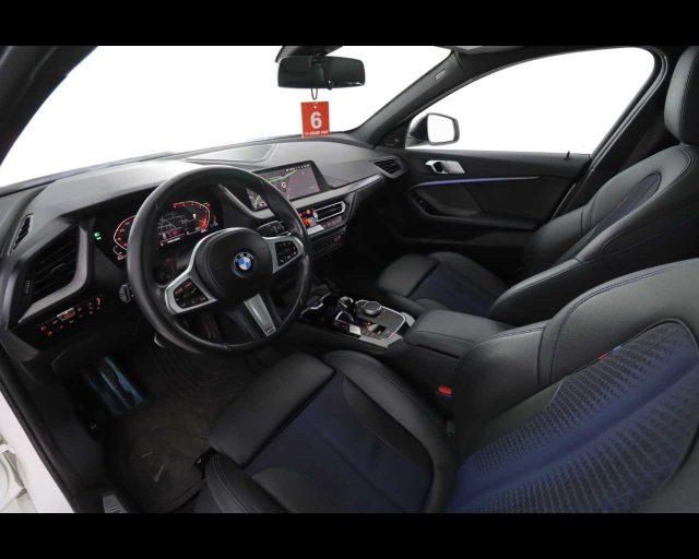 BMW 118 d 5p. Msport Exterior