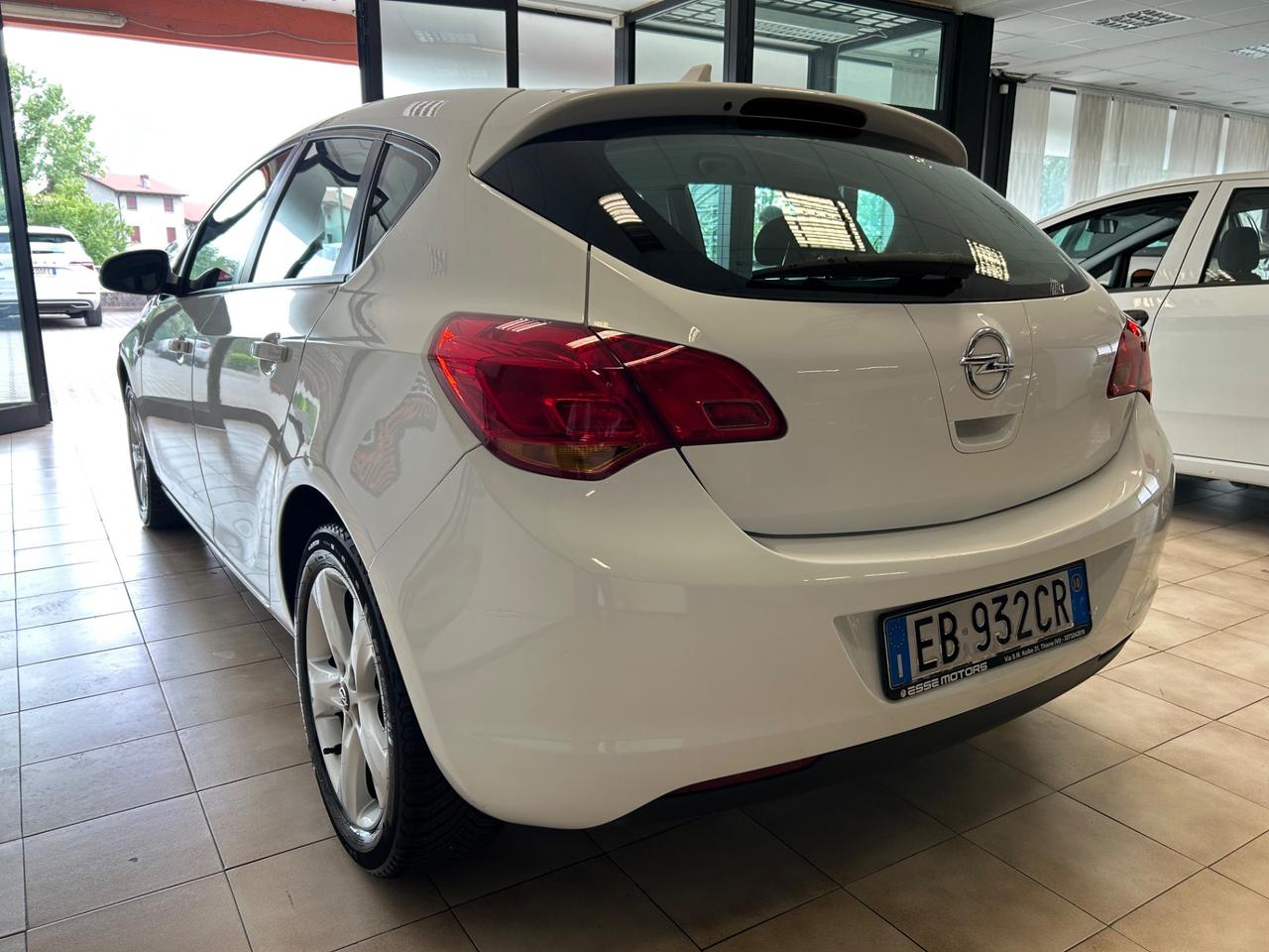 Opel Astra - 2010 1.4 GPL 100cv
