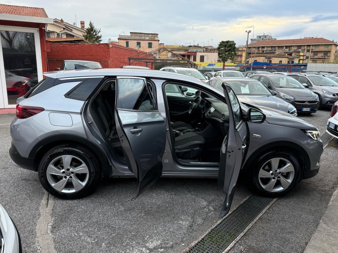 Grandland X 1.2 Turbo 12V 130 CV-Ultimate-unipro-