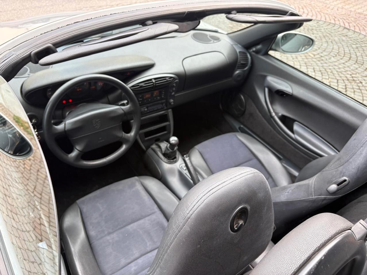Porsche Boxster 2.5i 24V cat