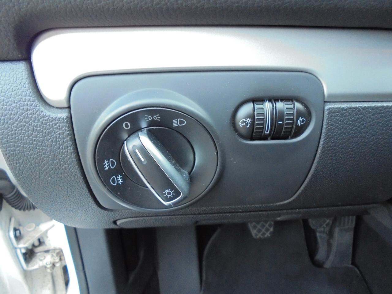VOLKSWAGEN GOLF VI 1.6 TDI 105CV HIGHLINE 5 PORTE