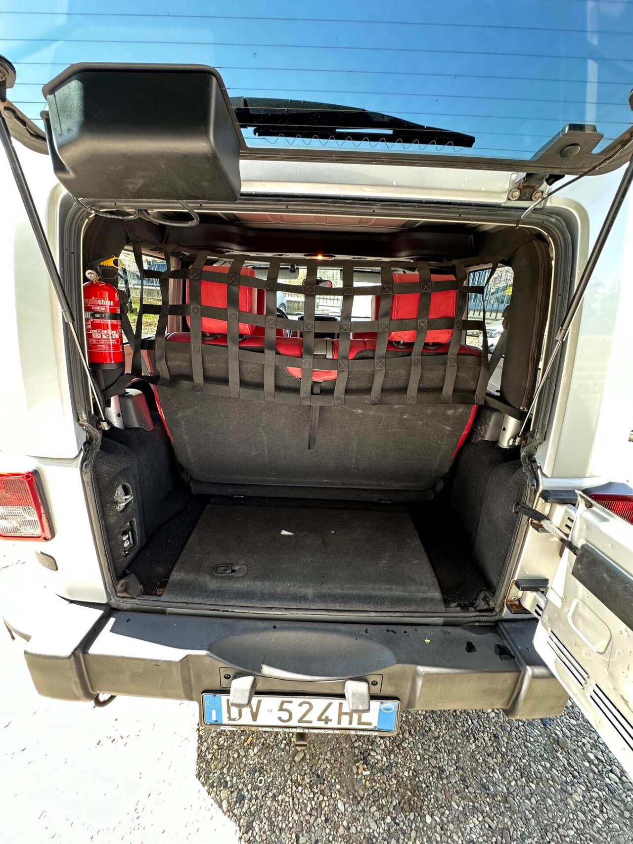 Jeep Wrangler 2.8 CRD DPF Sahara Auto