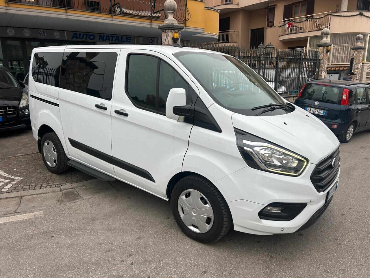 Ford Transit Custom 320 2.0 EcoBlue Hybrid 130 PC Combi Trend