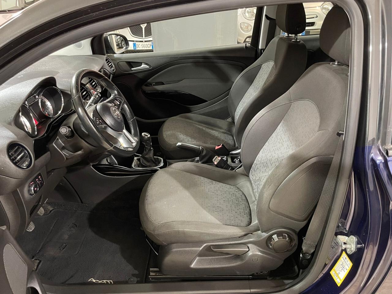 Opel Adam 1.2 70 CV White/Black Link GPL