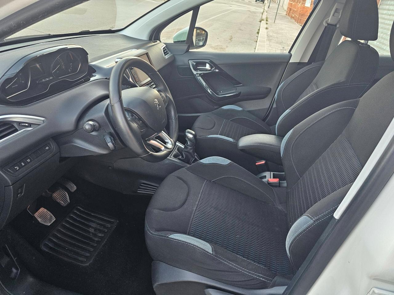 PEUGEOT 208 1.6 HDI 92CV ALLURE FULL OPTIONAL