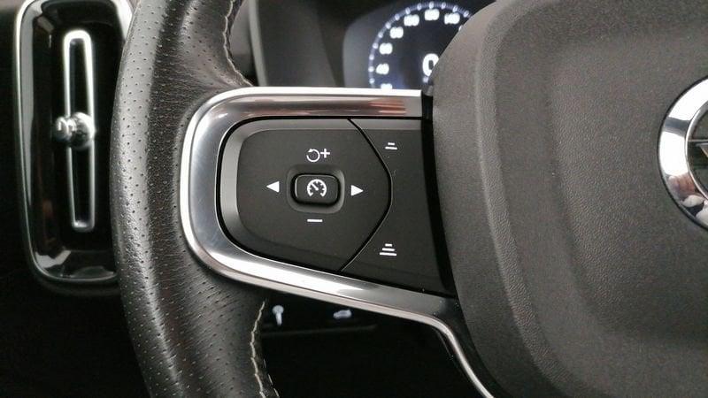 Volvo XC40 2.0 b4 R-design awd auto my21