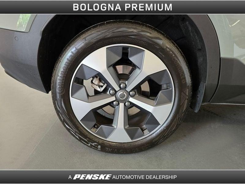 Volvo XC40 B3 automatico Plus Dark