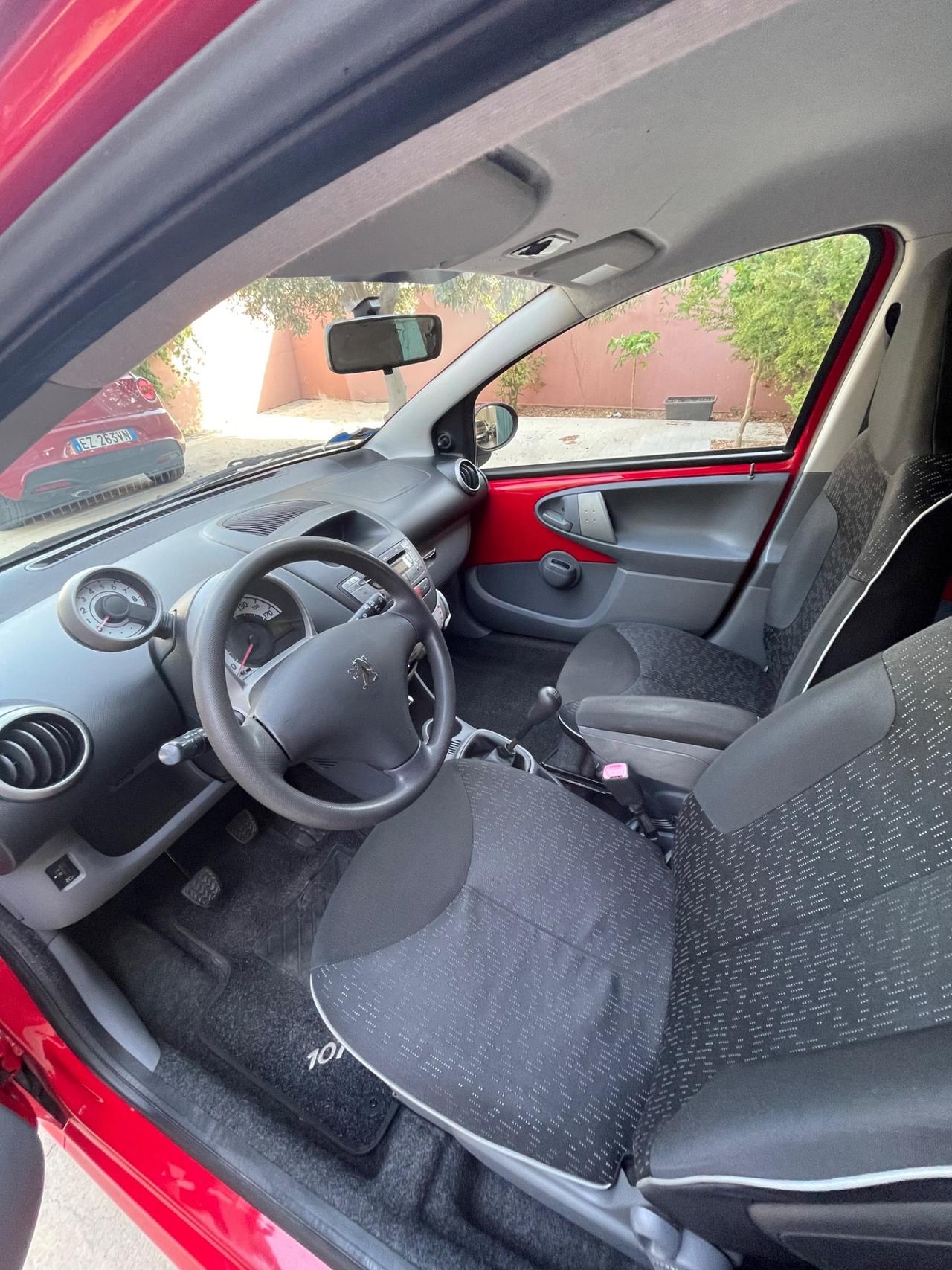 Peugeot 107 1.0 68CV 5p. Sweet Years