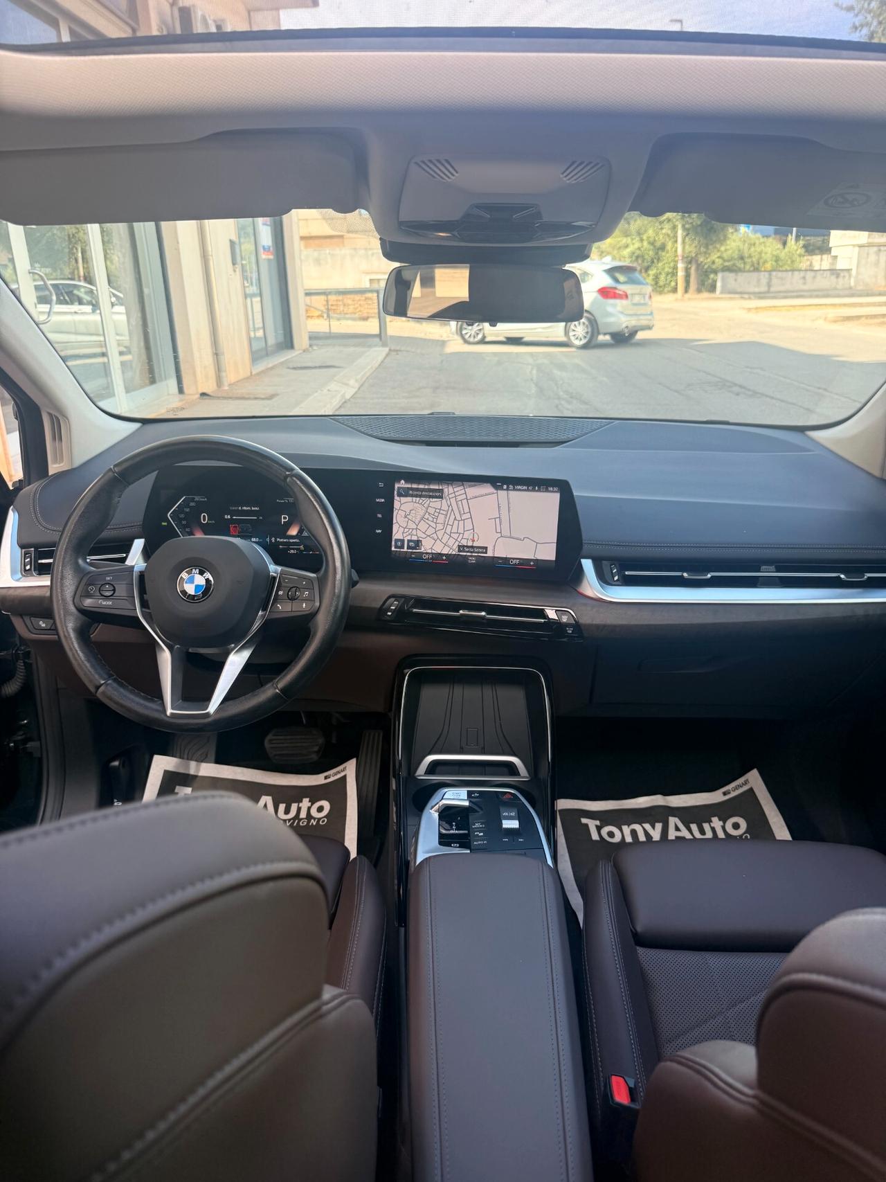 Bmw 218d Active Tourer Luxury auto TETTO APRIBILE,TETTO PANORAMICO,APPLE CARPLAY,LUCI SOFFUSE,TELECAMERA,NAVI