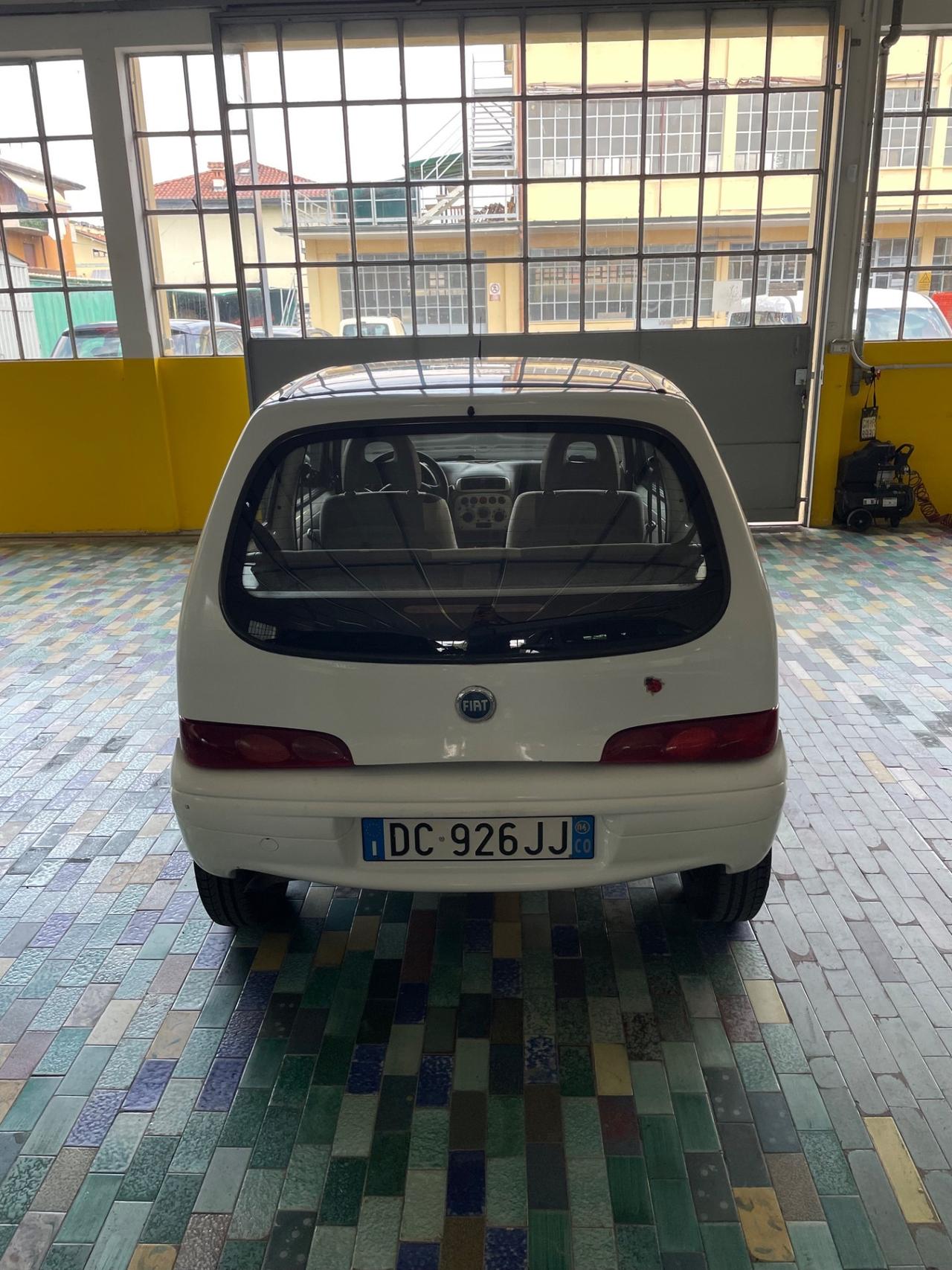 Fiat 600 1.1 Active