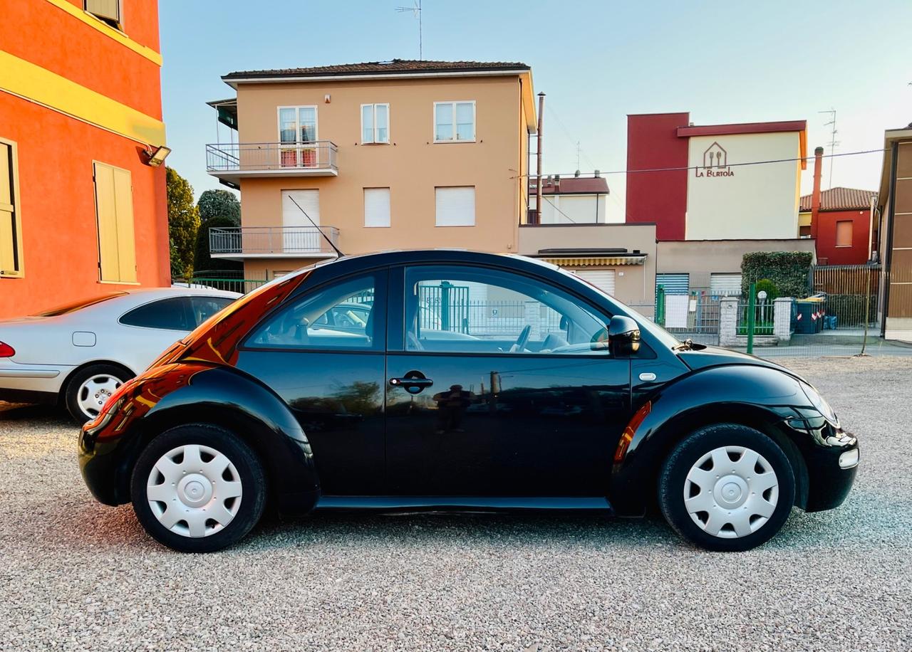 Volkswagen New Beetle 1.6