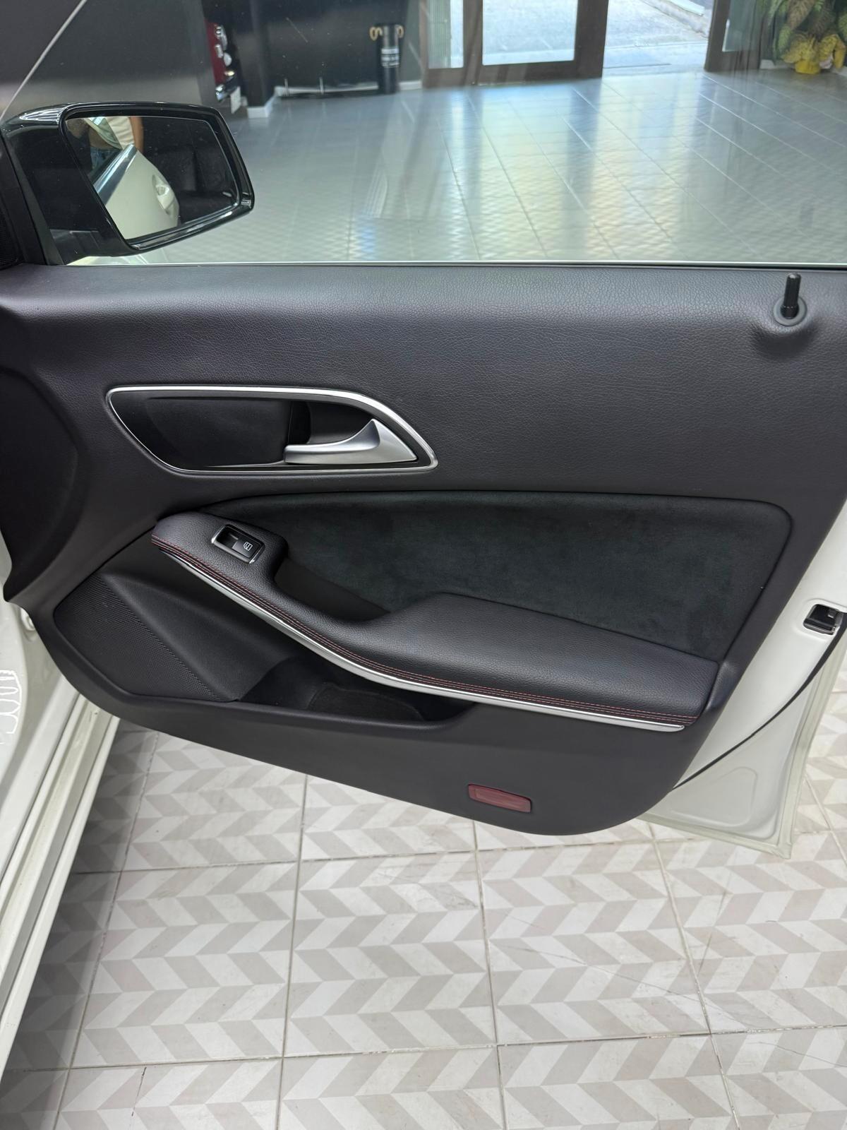 Mercedes-benz CLA 220 d 4Matic Automatic Premium
