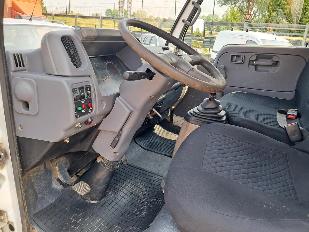 CABSTAR 3.0 RIBALTABILE TRILATERALE