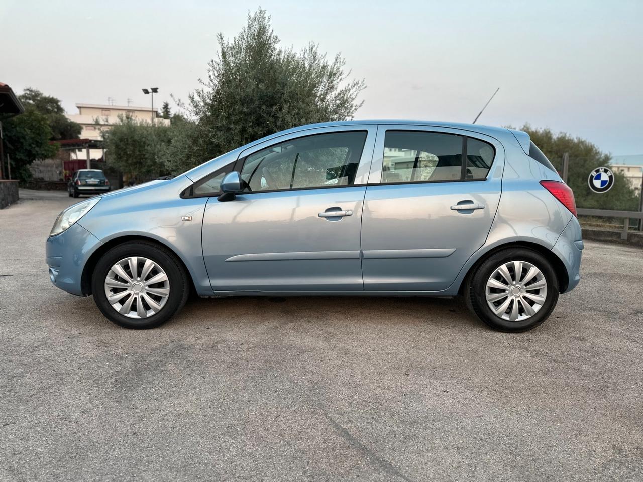 Opel Corsa 1.2 5 porte Automatica