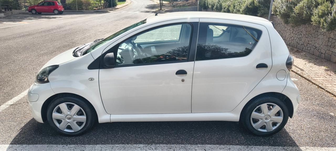 Toyota Aygo 1.0 12V VVT-i 5 porte