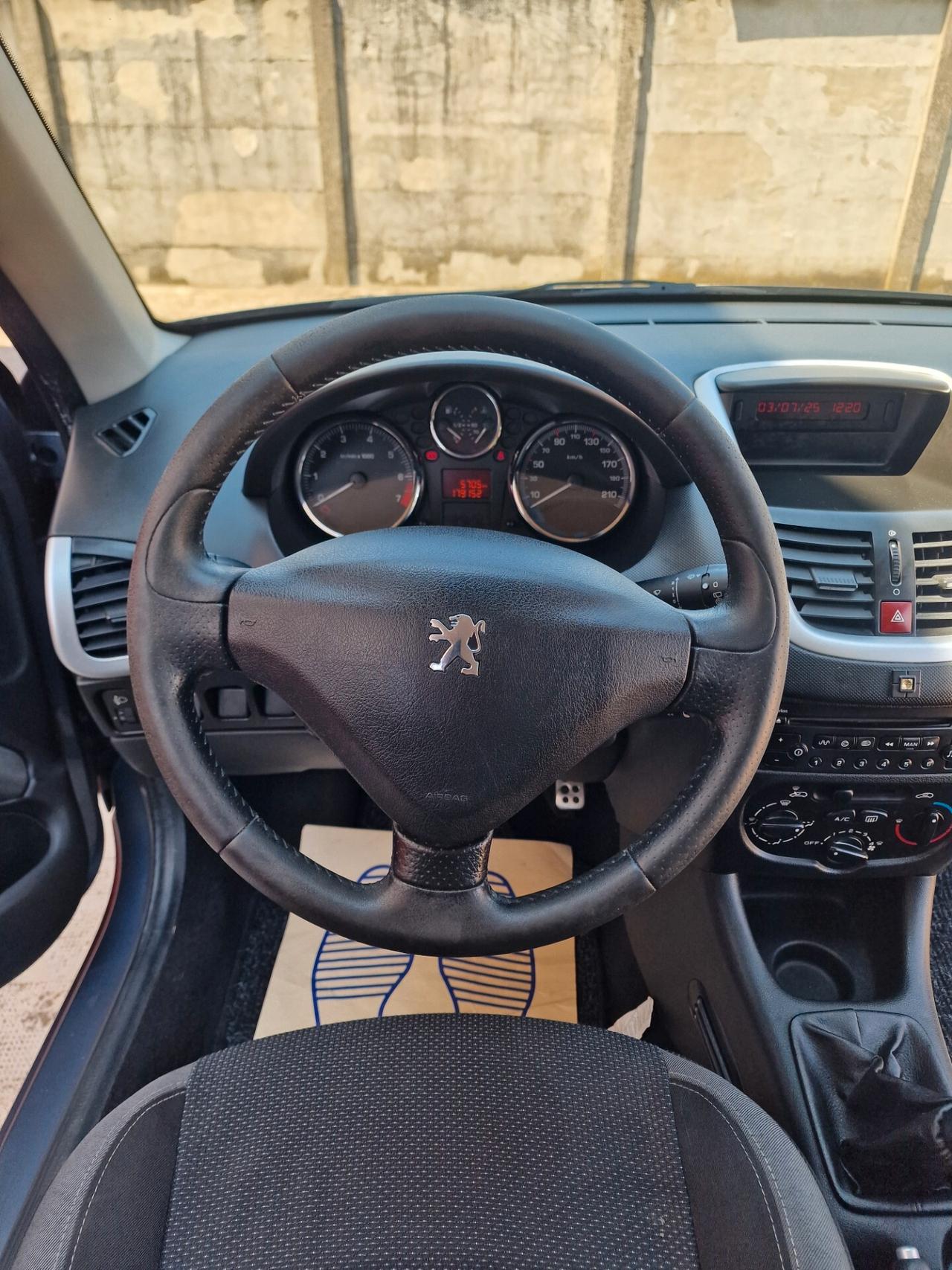 Peugeot 206 Plus 1.1 60CV 5p. distribuzione ok.