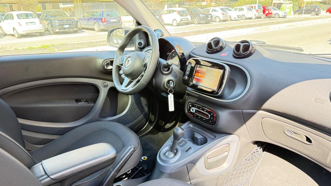 Smart ForTwo 90 0.9 Turbo twinamic Passion LED NAVI KAMERA PDC PAK SPORT BLUETOOTH PANORAMA BRACCIOLO