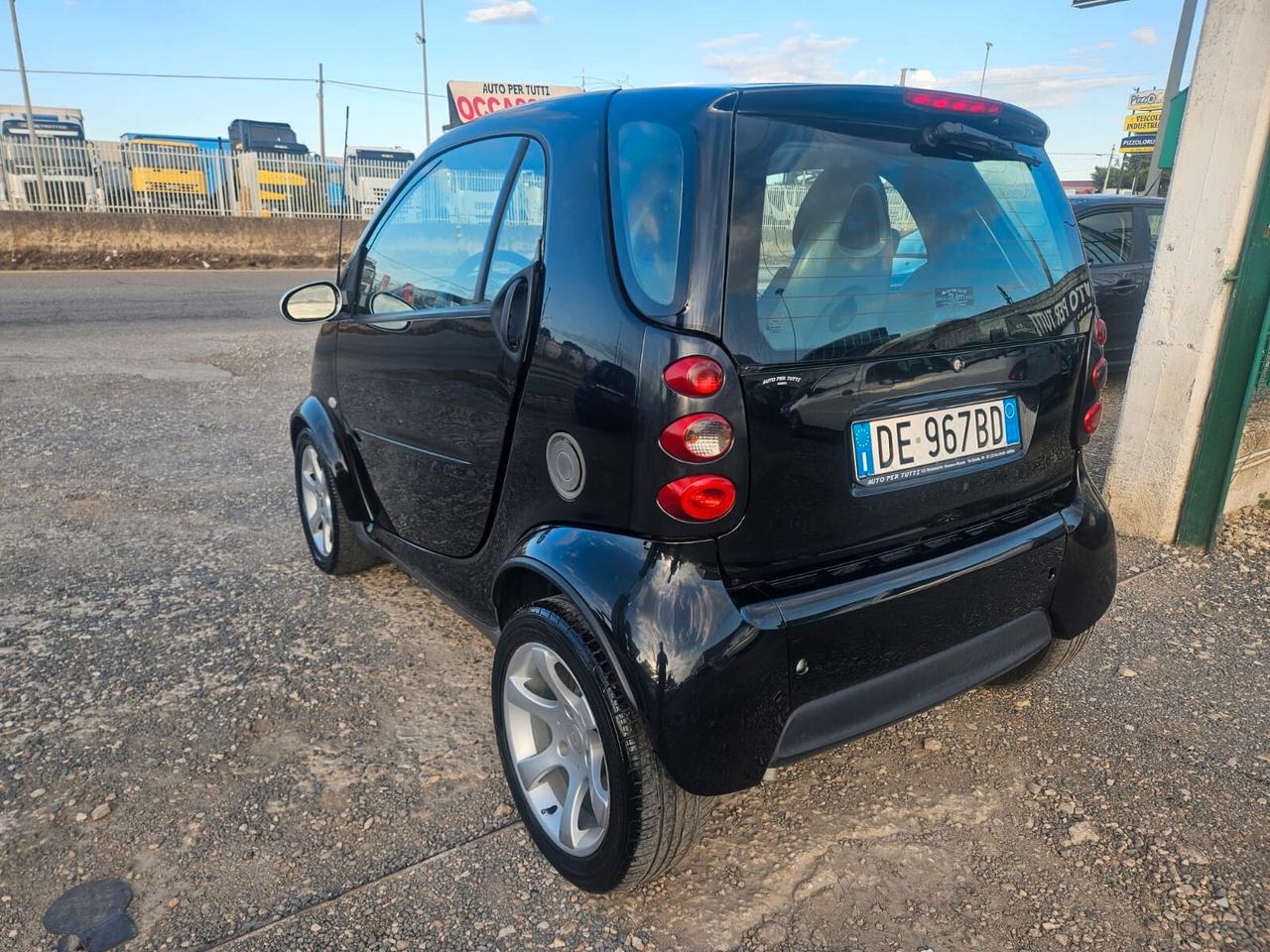 Smart ForTwo 700 coupé pulse (45 kW)