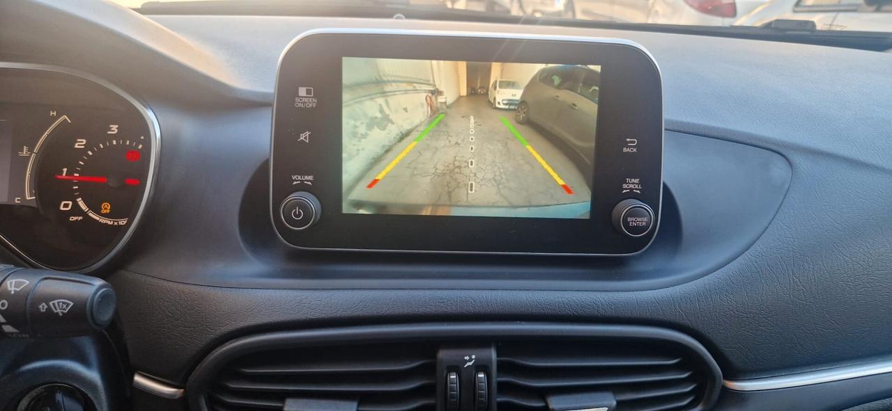 Fiat Tipo 1.6 Mjt S&S DCT SW Lounge