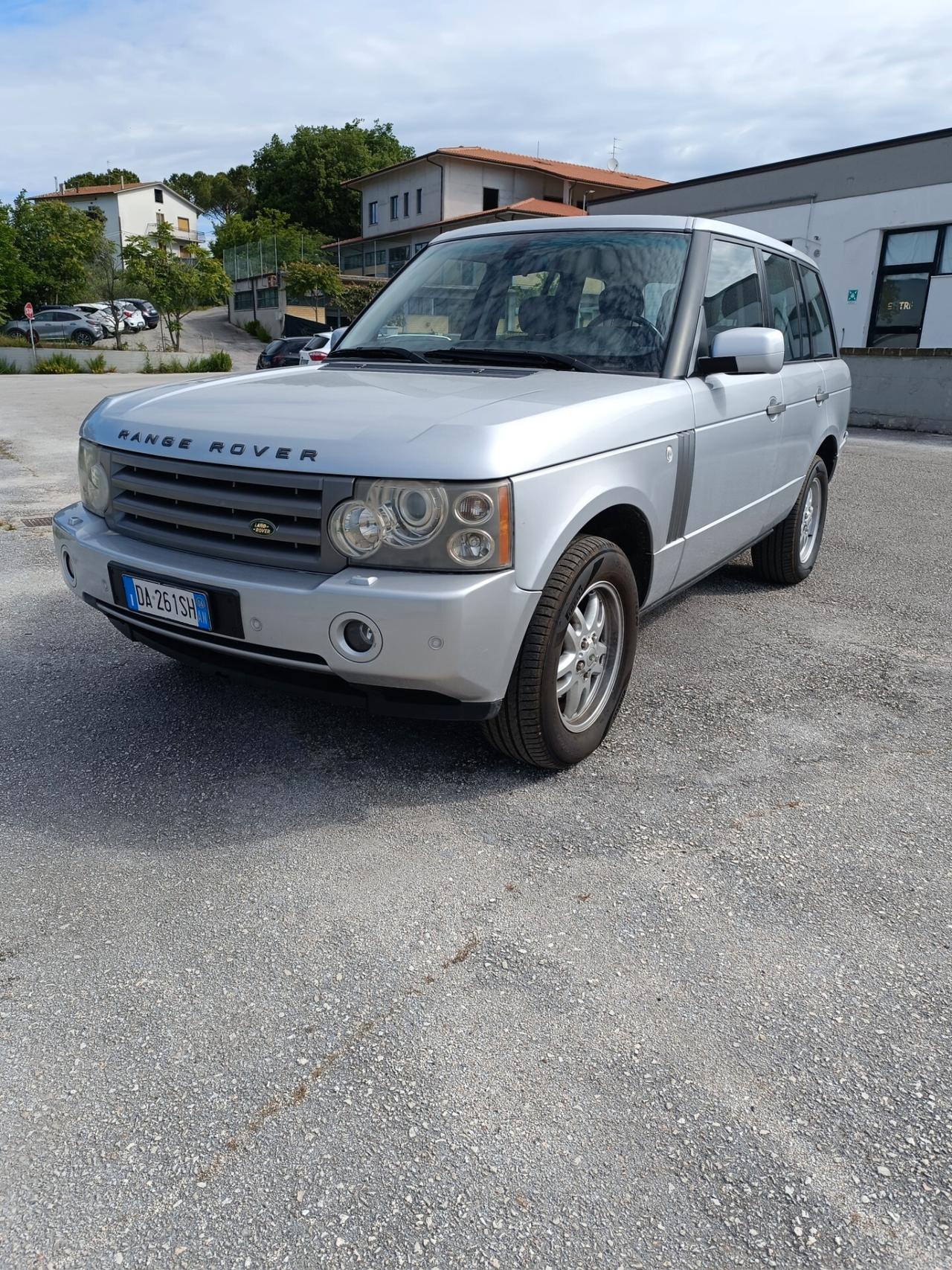 Land Rover Range Rover Vogue 3.0 Td6 SE