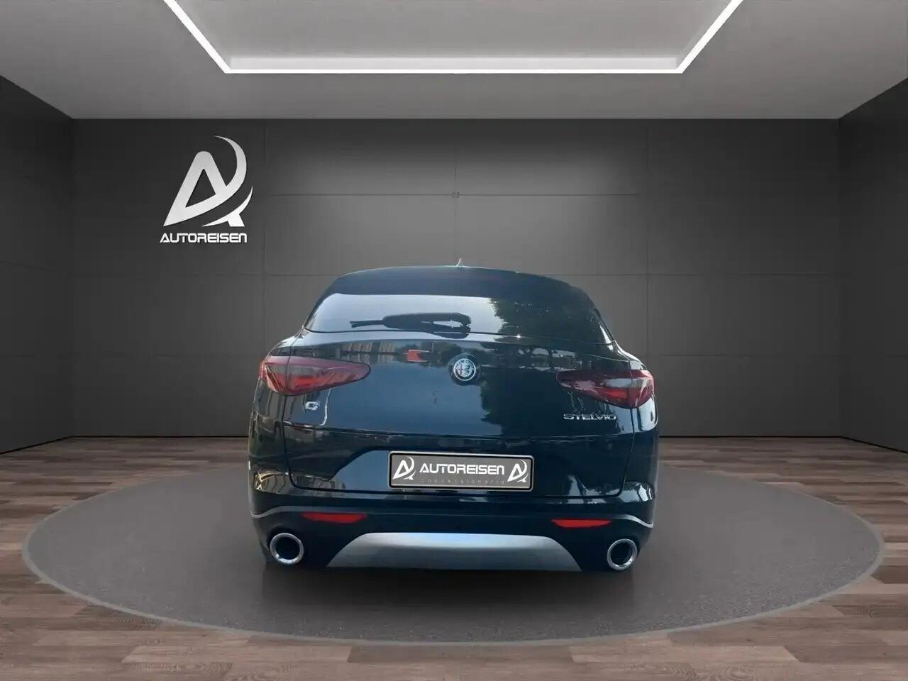 Alfa Romeo Stelvio 2.0 Turbo 200 CV AT8 Q4 Super