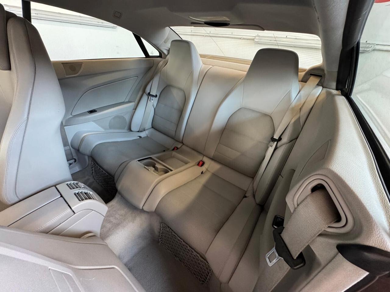 Mercedes-benz E 250 CDI Coupé BlueEFFICIENCY Avantgarde