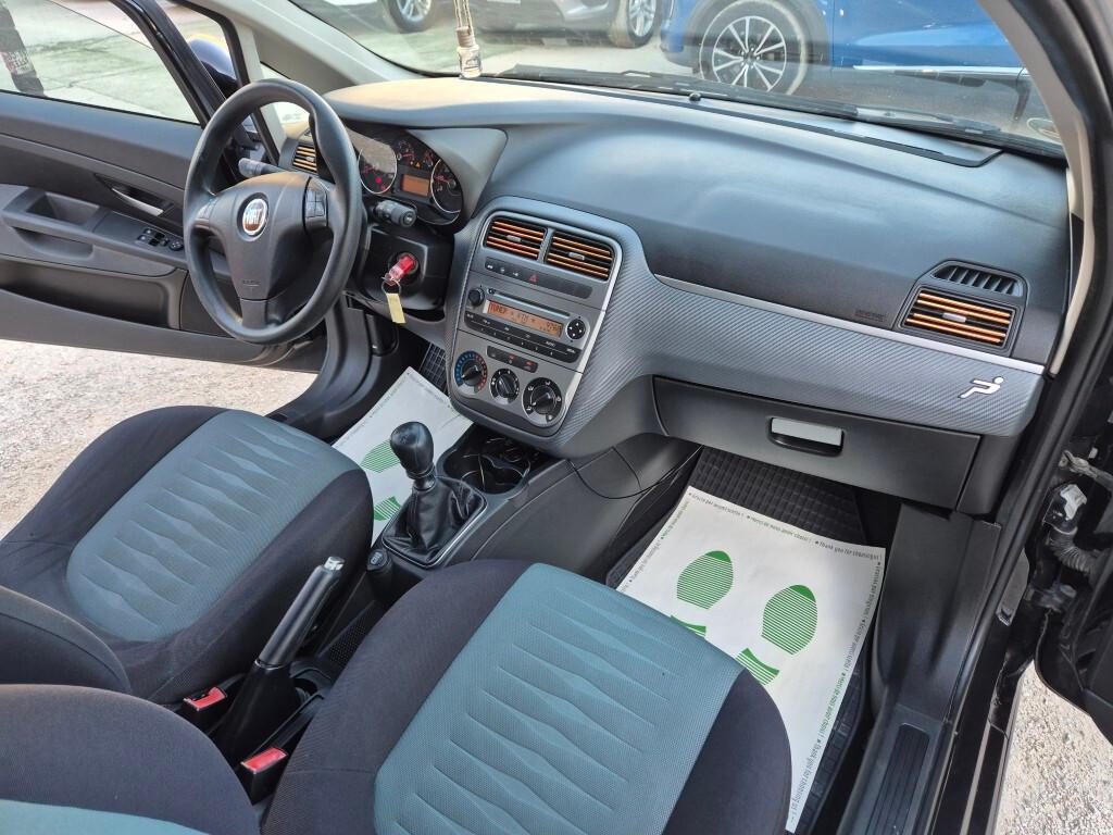 Fiat Grande Punto 1.4 BENZ 3-PORTE