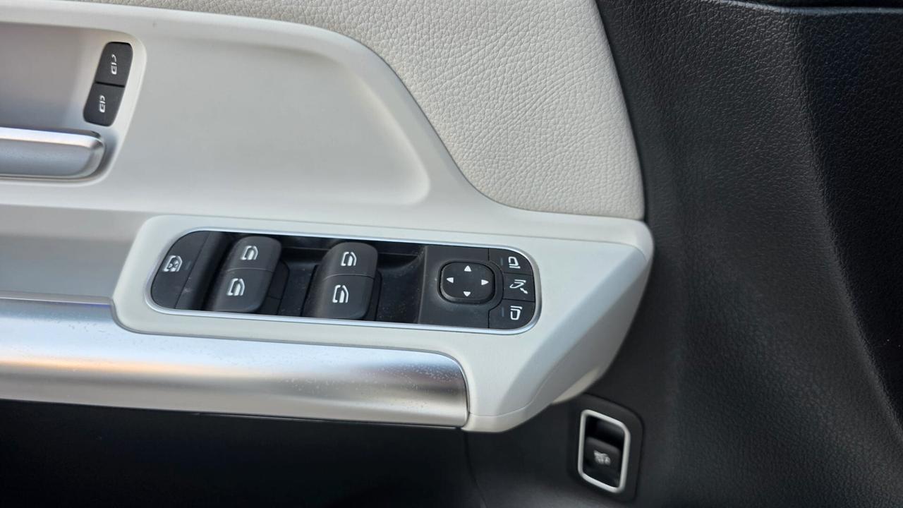 Mercedes-benz B 180 Premium AMG Luci Navi