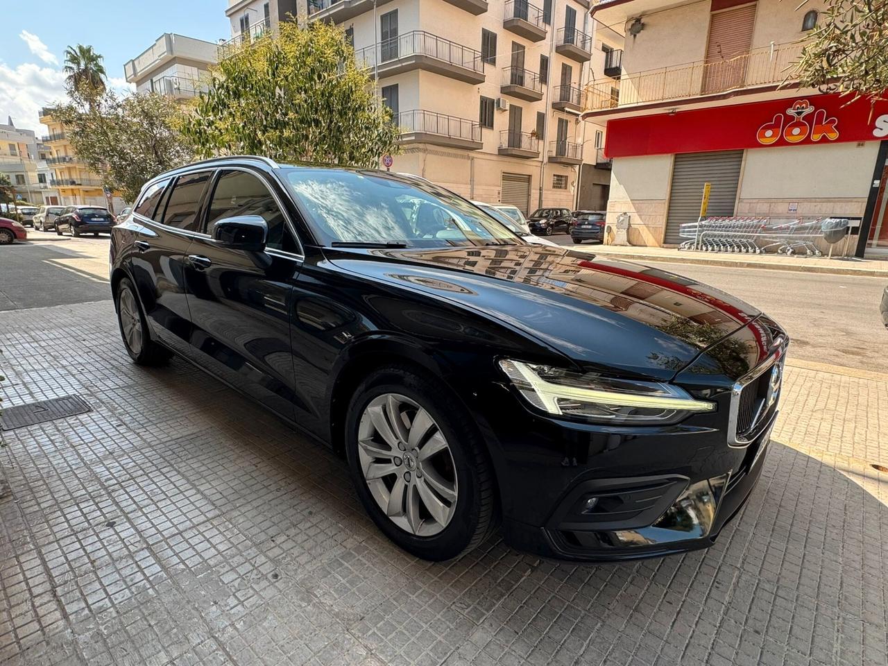 Volvo V60 B4 (d) Geartronic R-Design