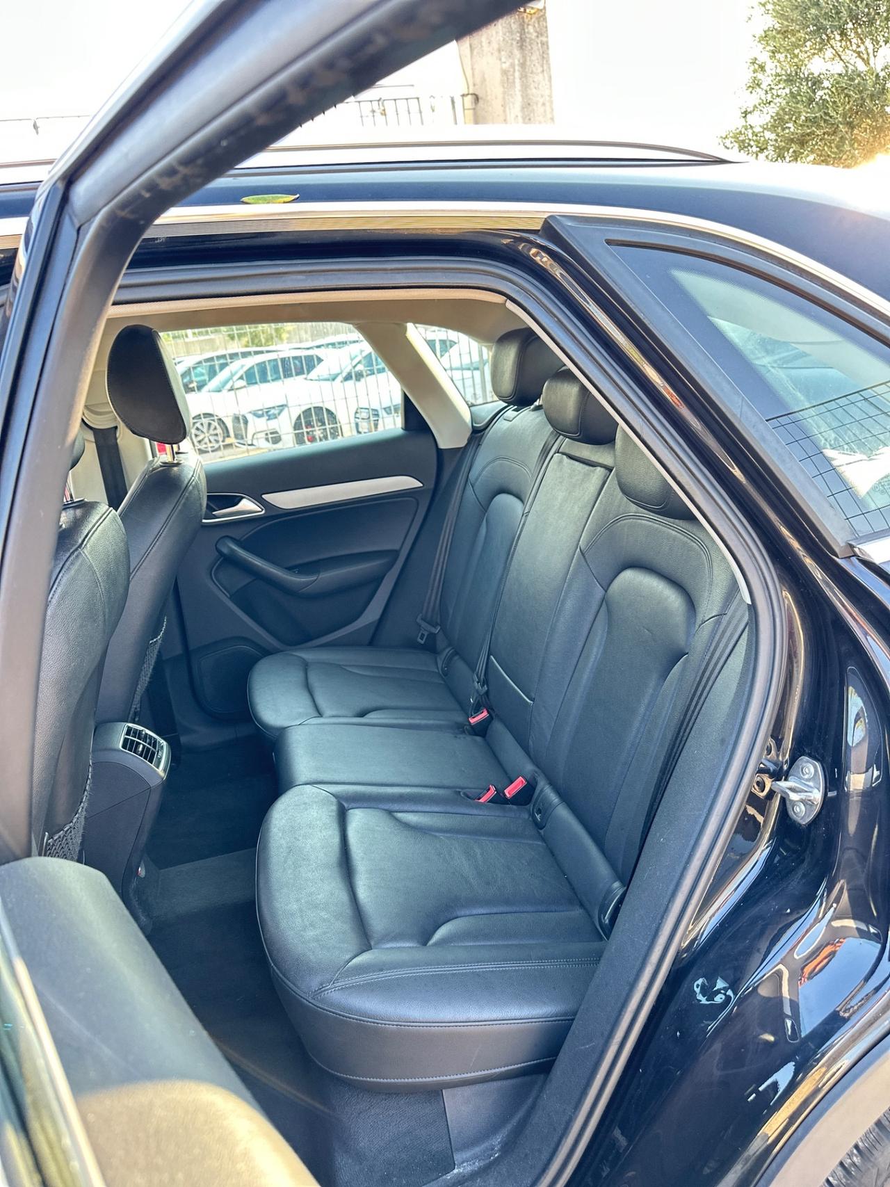 Audi Q3 2.0 TDI Advanced Plus-2012 PELLE/NAVI/17"