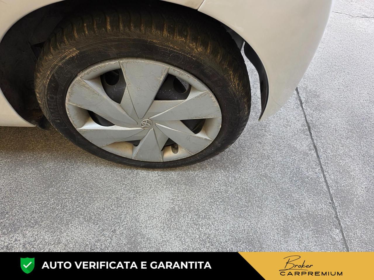 Toyota Aygo Aygo 5p 1.0 x-cool m-mt my15