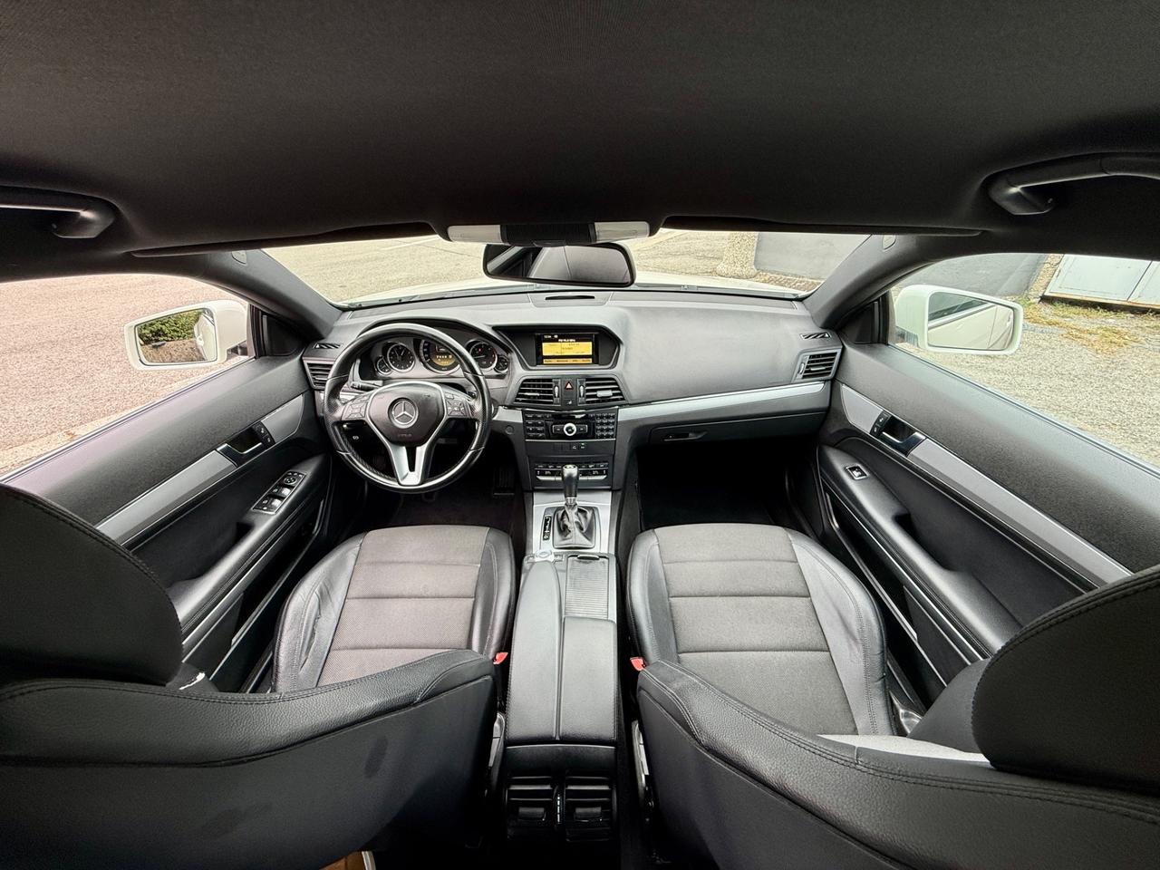 Mercedes-benz E 220 CDI Coupé BlueEFFICIENCY 2012