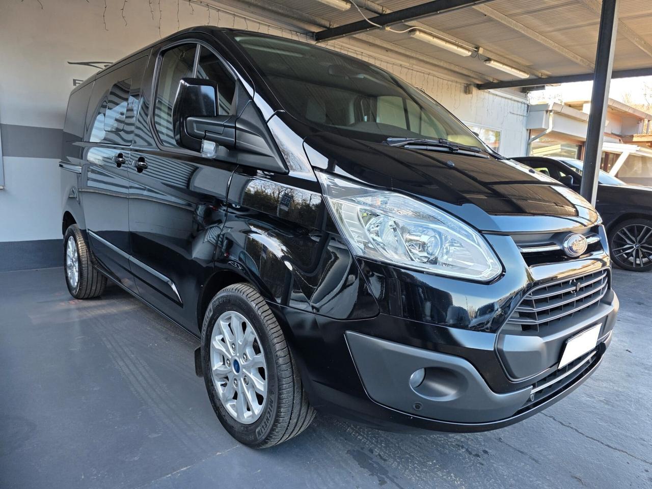 Ford Tourneo Custom 310 2.0 TDCi 170CV aut. PL Titanium