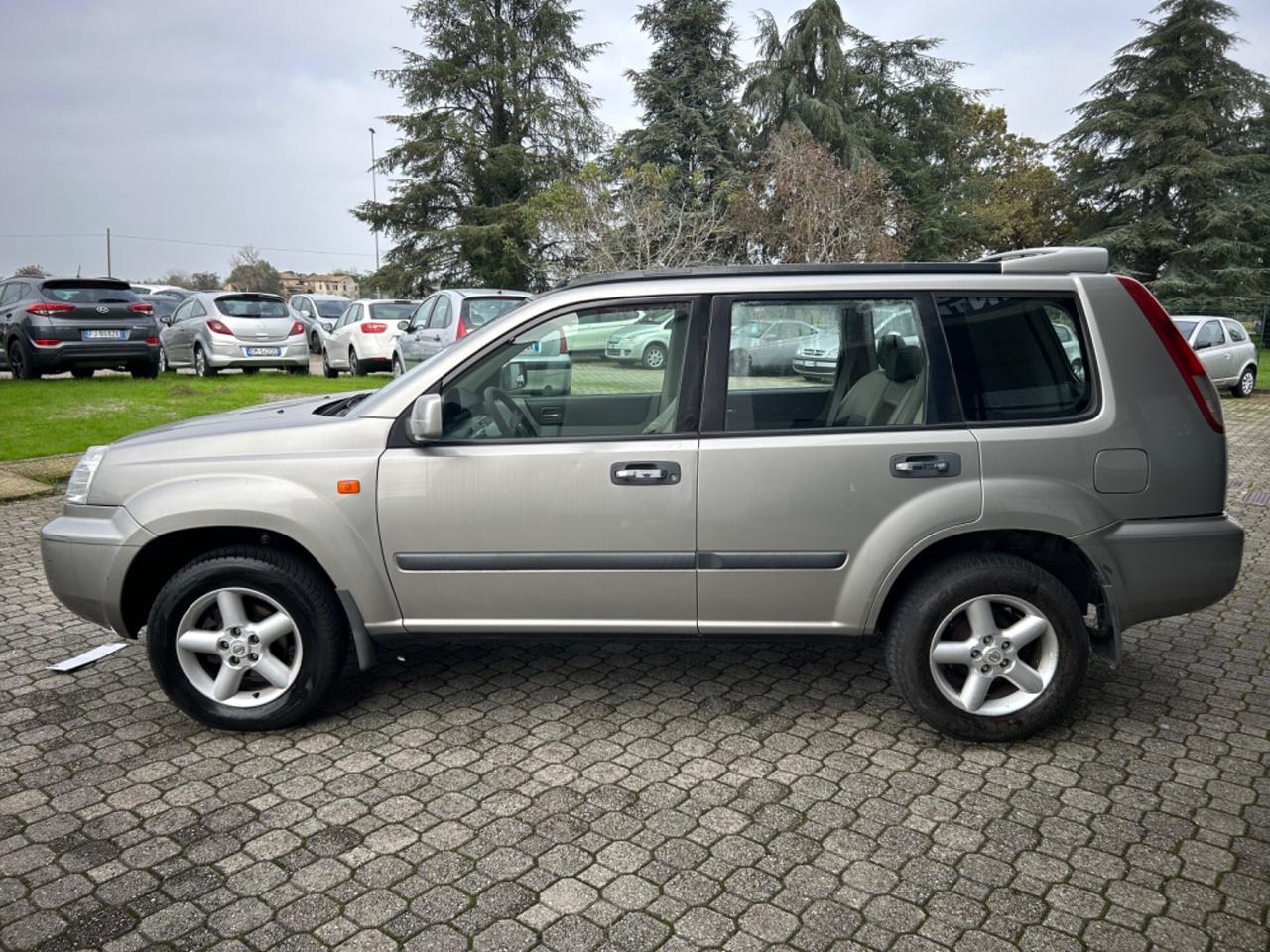 Nissan X-Trail 2.2 TDI | 4X4