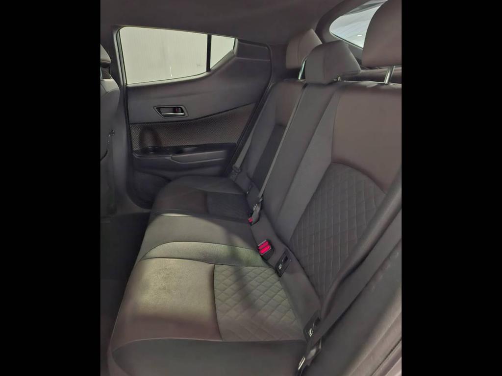 Toyota C-HR 5 Porte 1.8 Hybrid Lounge 2WD E-CVT
