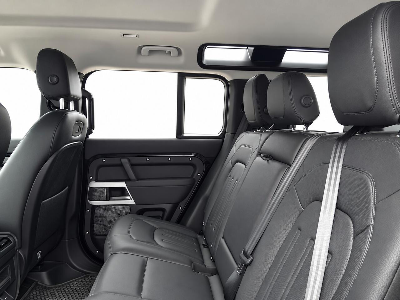 Land Rover Defender 110 3.0D I6 200 CV AWD Auto SE