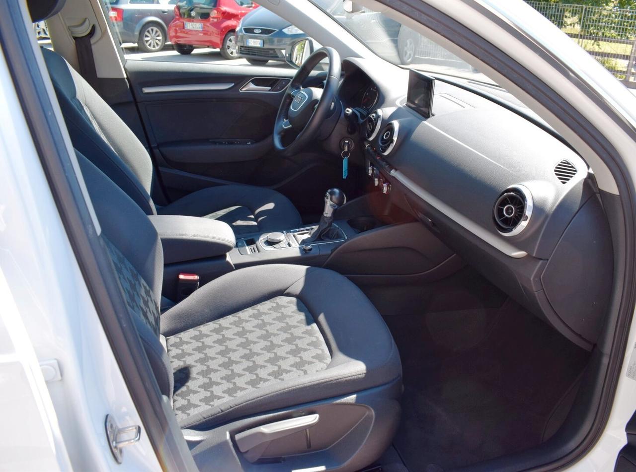 Audi A3 SPB 1.6 TDI clean diesel S tronic Business