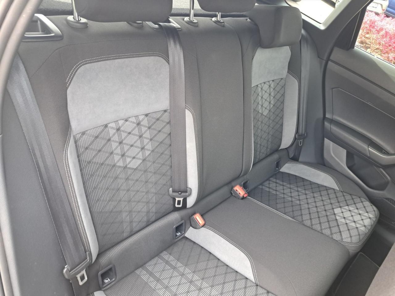 Volkswagen Taigo 1.0 tsi r-line 110cv