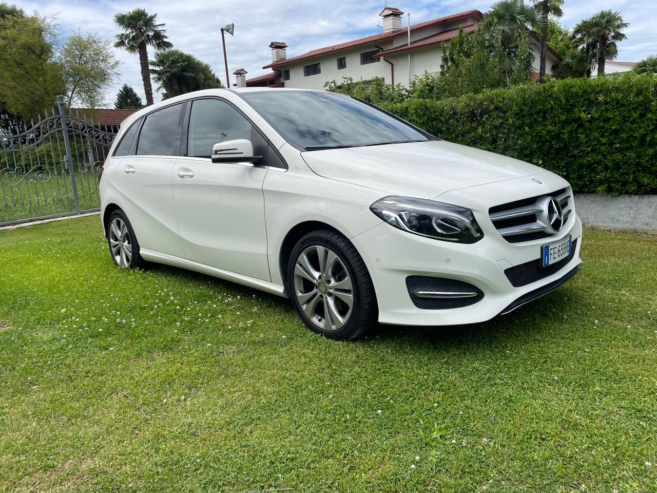 Mercedes-benz B 200 d Automatic Premium
