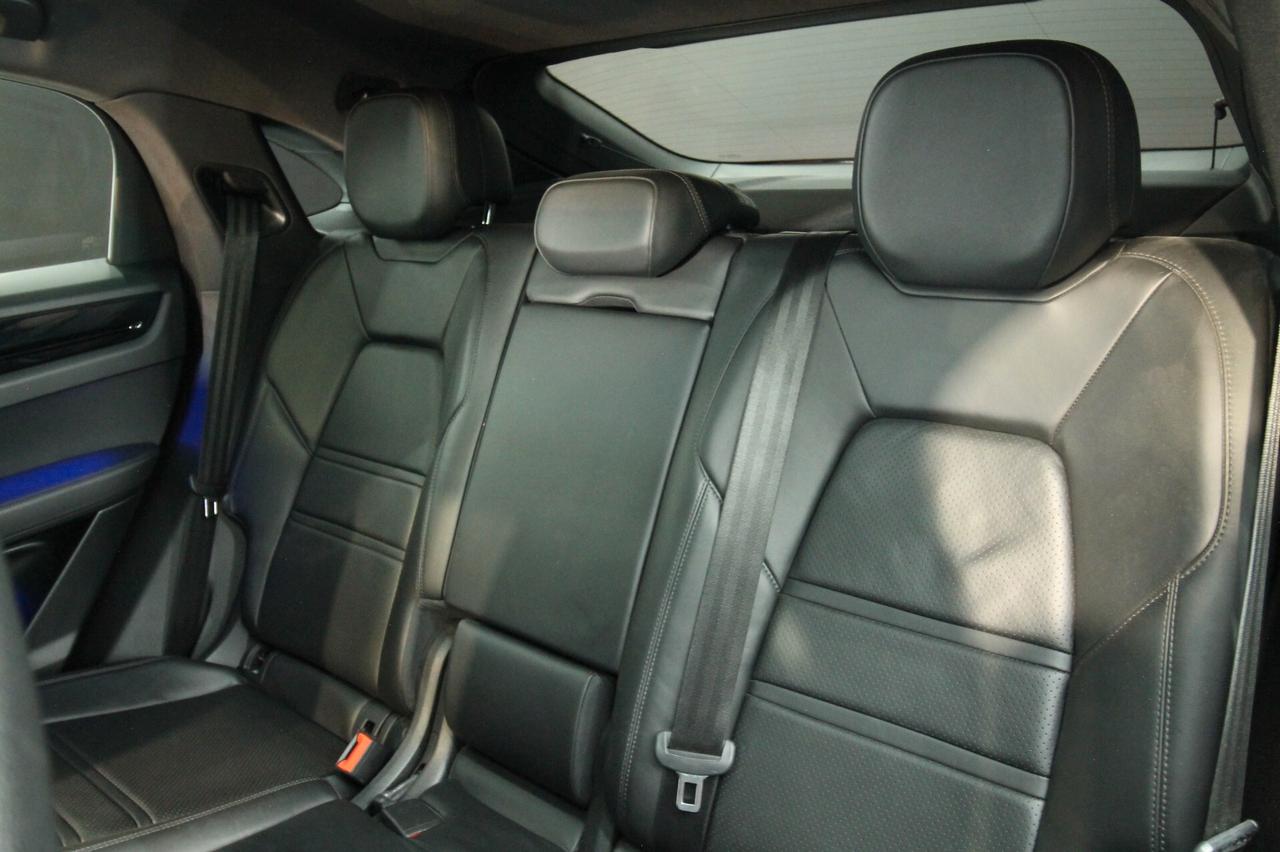 PORSCHE CAYENNE COUPÉ 3.0 V6
