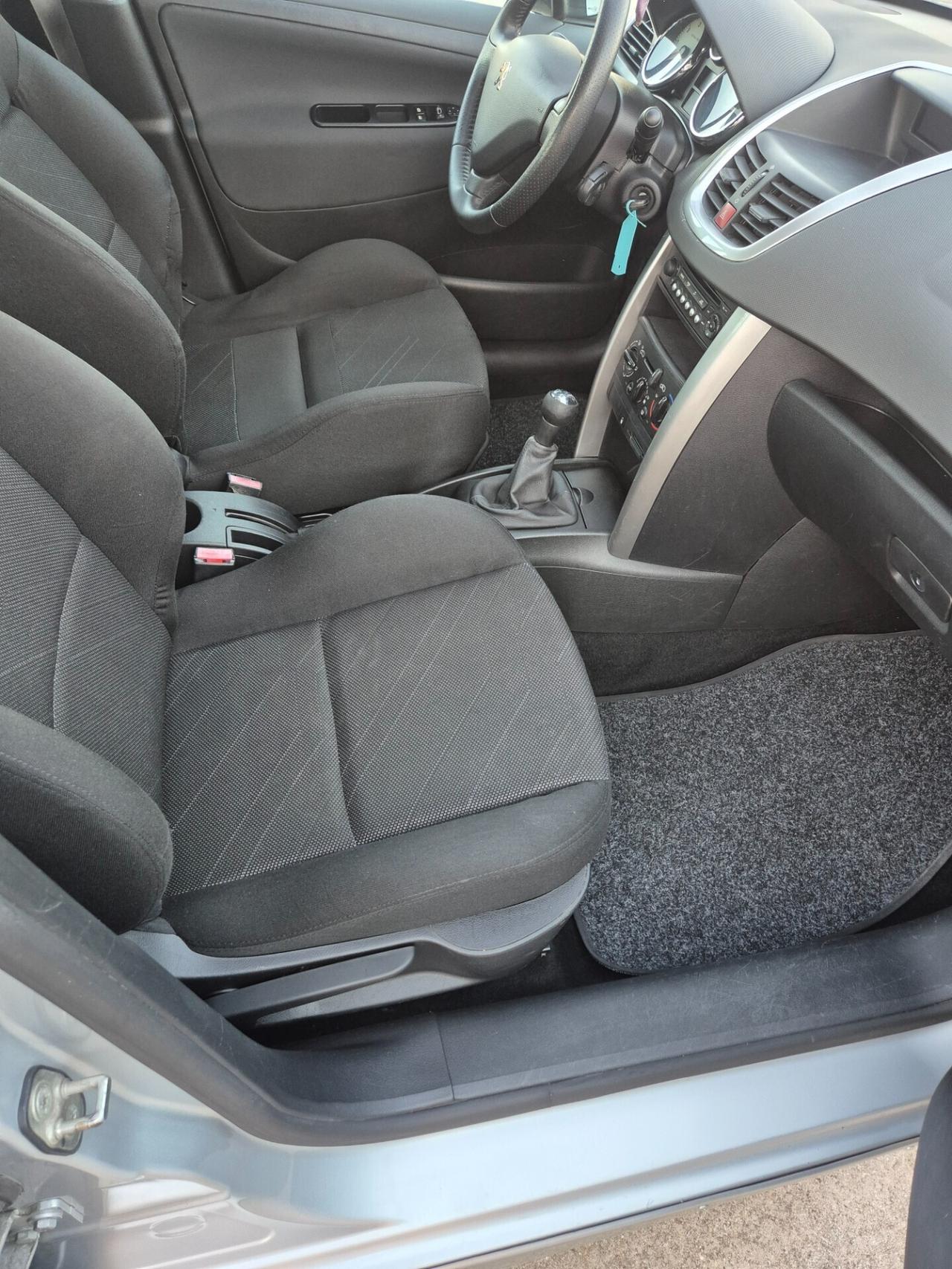 Peugeot 207 1.4 88CV 5p. neopatentati