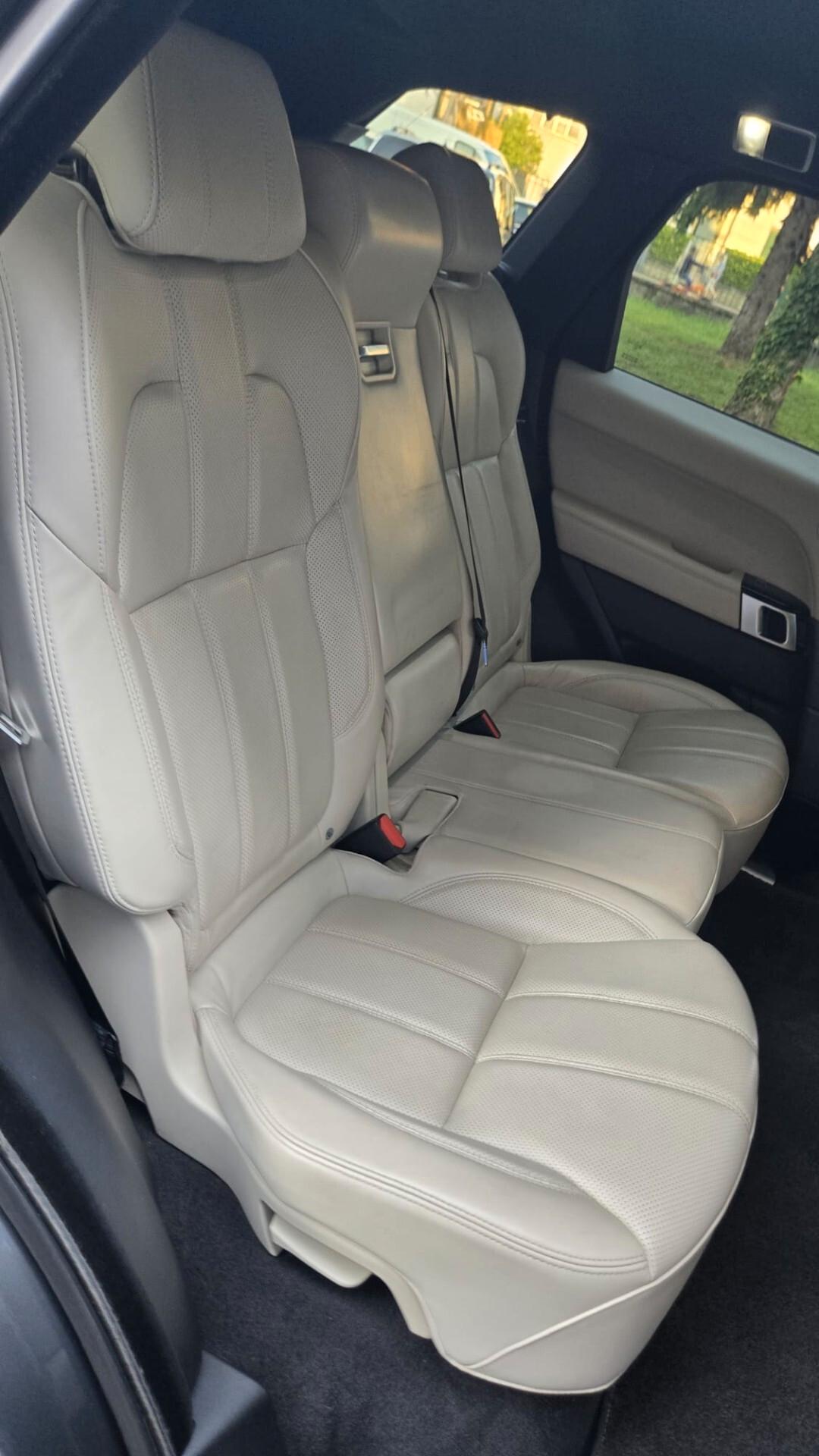 Land Rover Range Sport 3.0 TDV6 HSE Dynamic Edition Grey